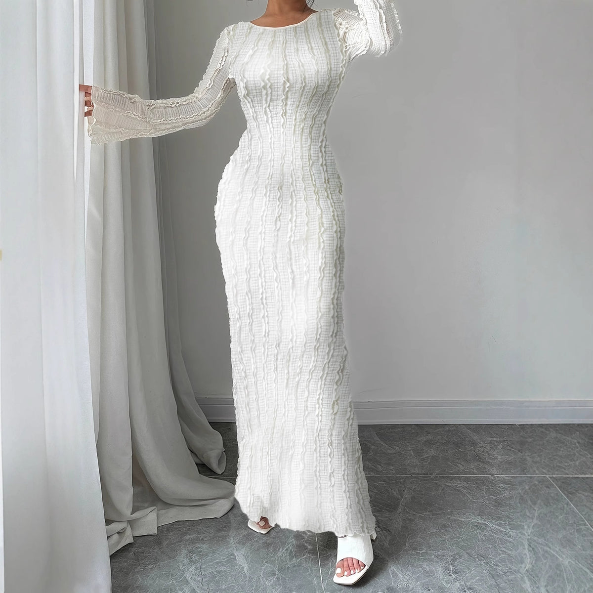 AKI Élise Lace Dress