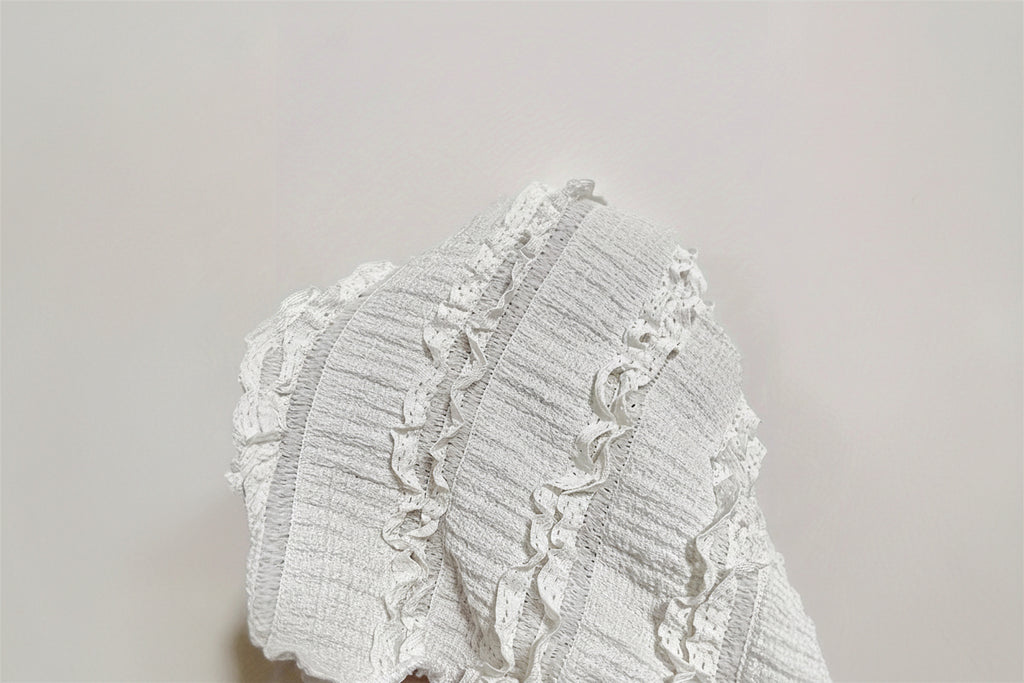 AKI Élise Lace Dress