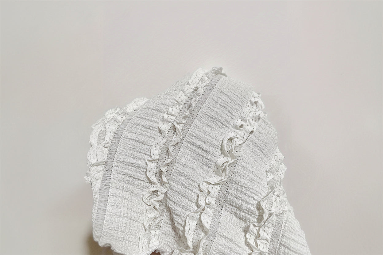 AKI Élise Lace Dress