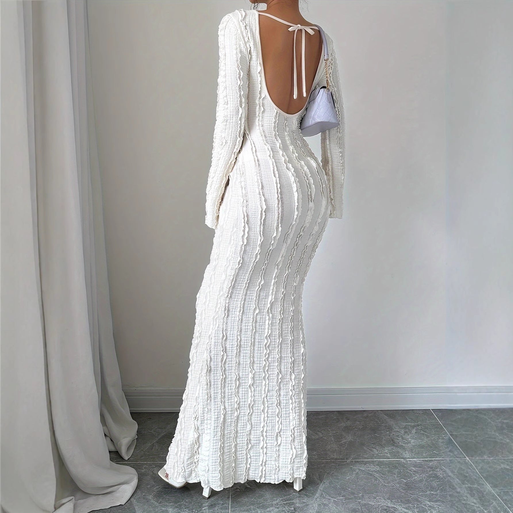 AKI Élise Lace Dress